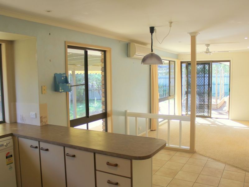 8 Oberong Court, Petrie QLD 4502