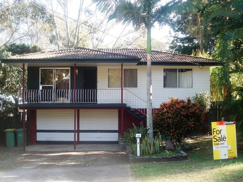 19 Frenchs Road, Petrie QLD 4502