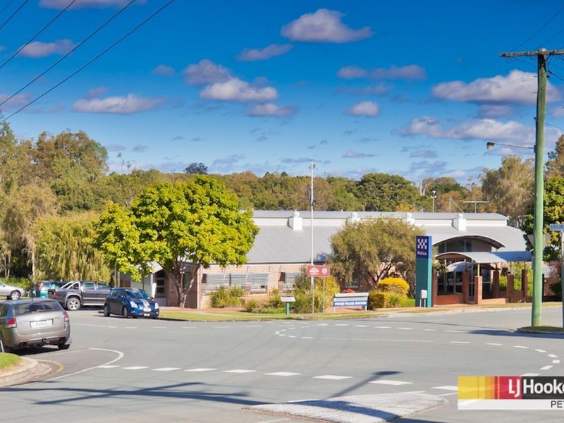 19 Frenchs Road, Petrie QLD 4502