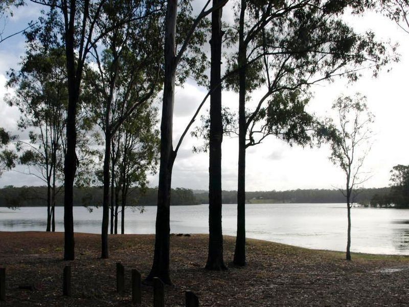 19 Frenchs Road, Petrie QLD 4502