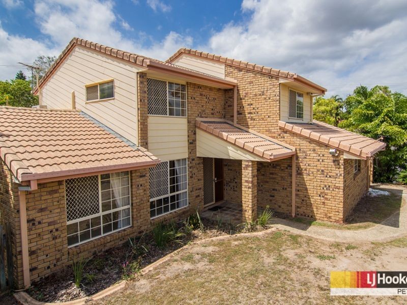 16 Brittainy Street, Petrie QLD 4502
