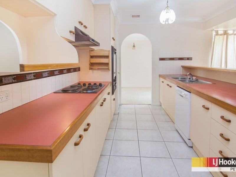 16 Brittainy Street, Petrie QLD 4502