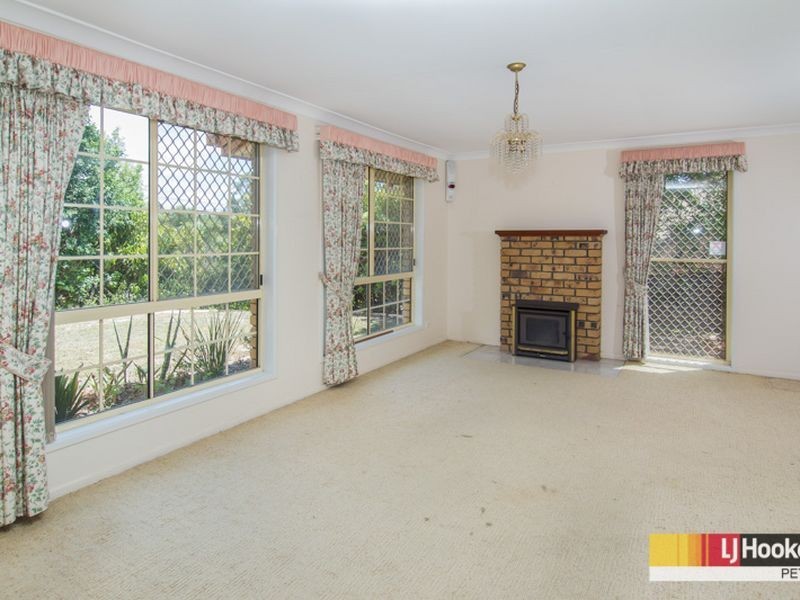 16 Brittainy Street, Petrie QLD 4502