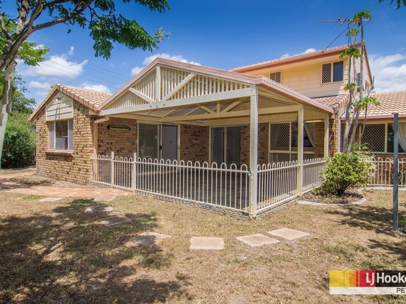 16 Brittainy Street, Petrie QLD 4502