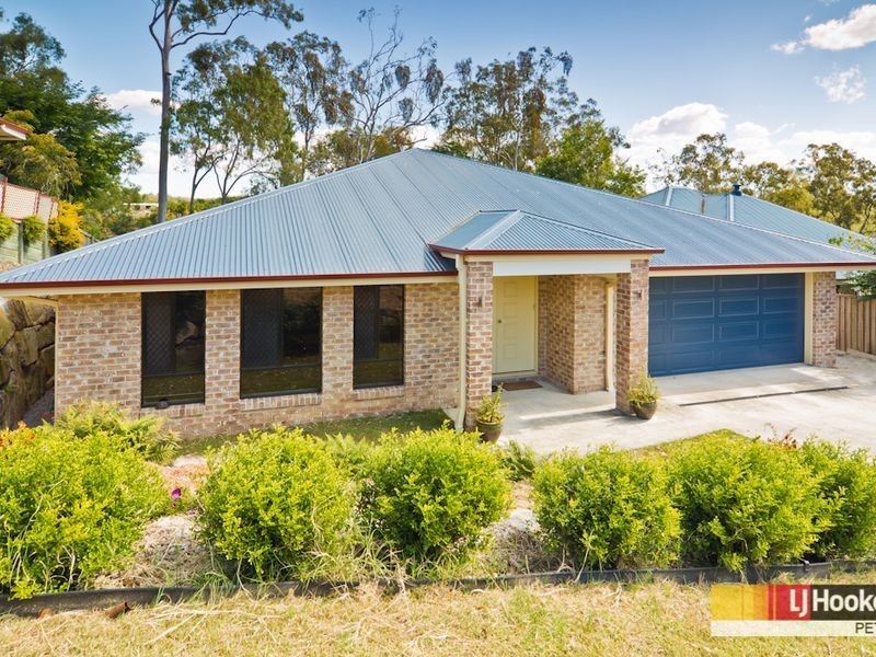 25 Hunter Circuit, Petrie QLD 4502