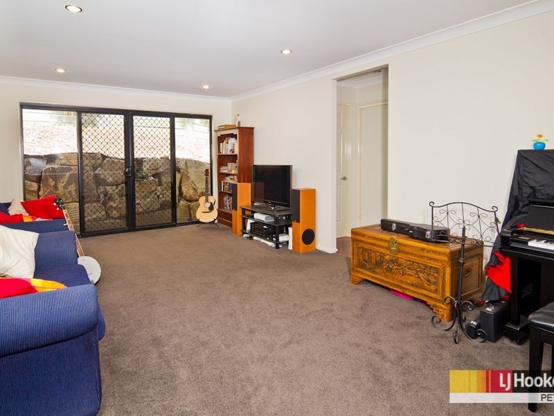 25 Hunter Circuit, Petrie QLD 4502