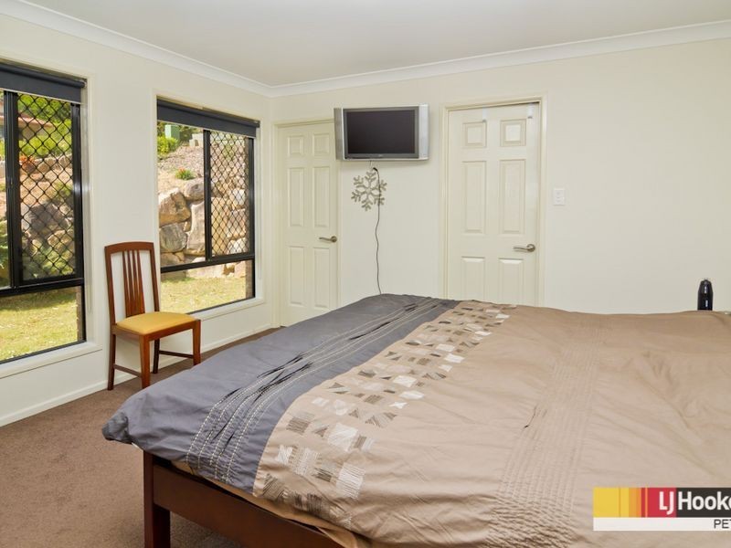 25 Hunter Circuit, Petrie QLD 4502
