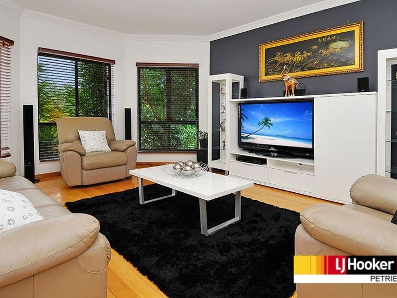 11 Landis Street, Mcdowall QLD 4053