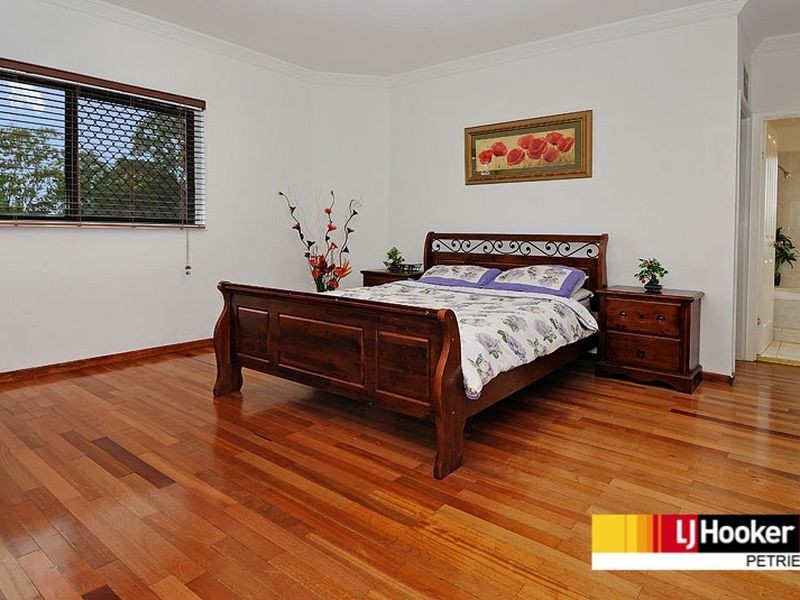 11 Landis Street, Mcdowall QLD 4053