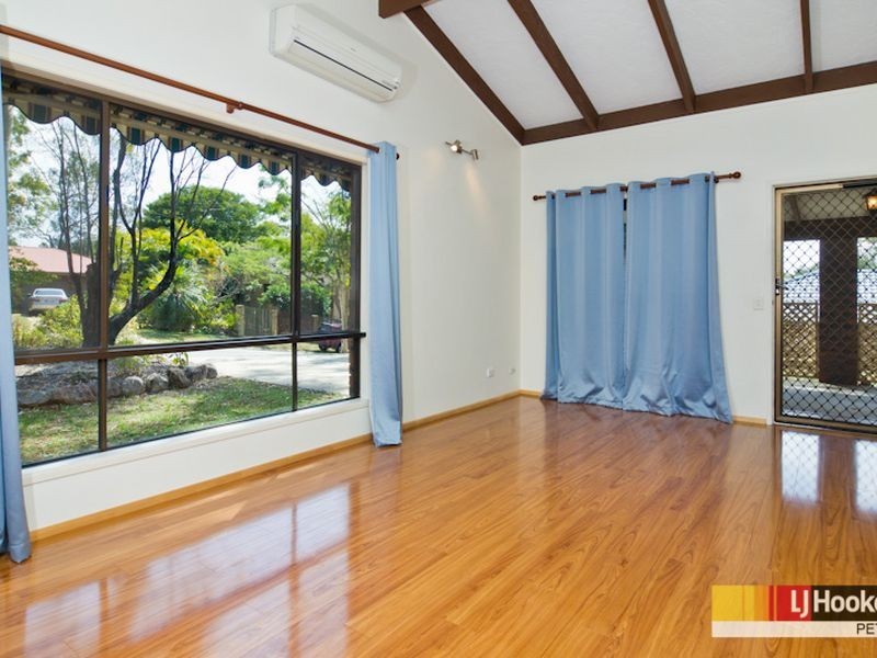 7 St Denis Court, Petrie QLD 4502