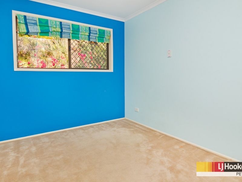 7 St Denis Court, Petrie QLD 4502