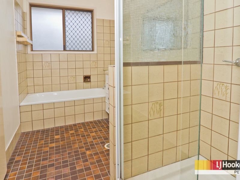 7 St Denis Court, Petrie QLD 4502