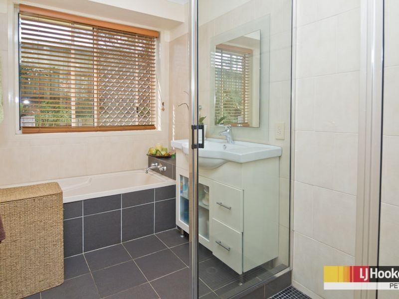 16 Wargon Court, Petrie QLD 4502