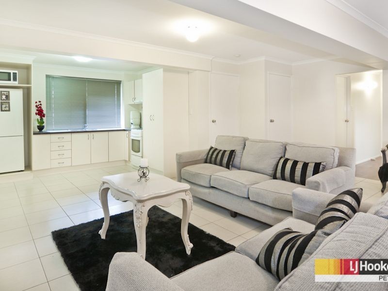 11 Forestville Road, Petrie QLD 4502