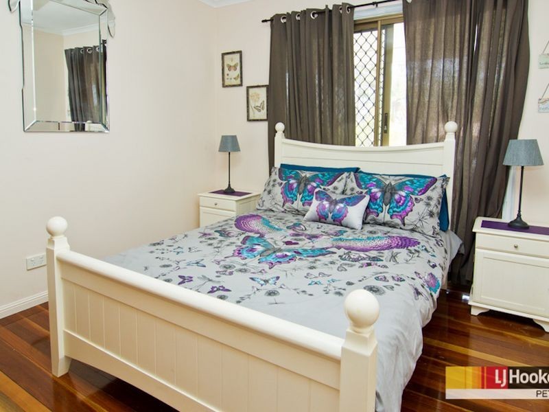 11 Forestville Road, Petrie QLD 4502