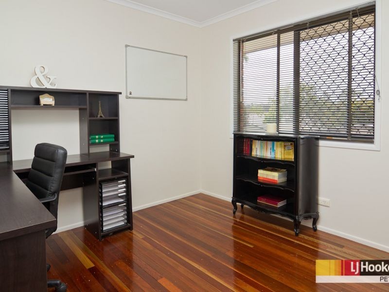 11 Forestville Road, Petrie QLD 4502