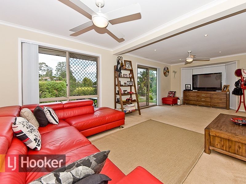 2 Oberong Court, Petrie QLD 4502