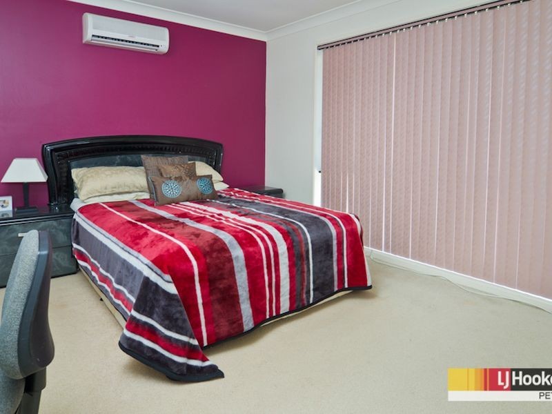 53 Kirri Avenue, Petrie QLD 4502