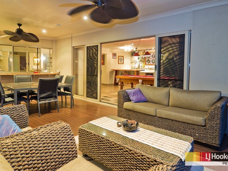 14 Waterway Crescent, Murrumba Downs QLD 4503