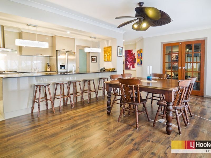 14 Waterway Crescent, Murrumba Downs QLD 4503