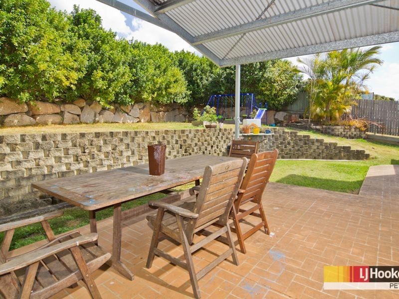 4 Ruby Crescent, Petrie QLD 4502