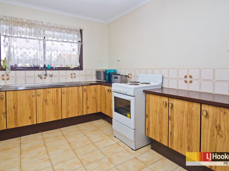 2/111 Samsonvale Rd, Strathpine QLD 4500