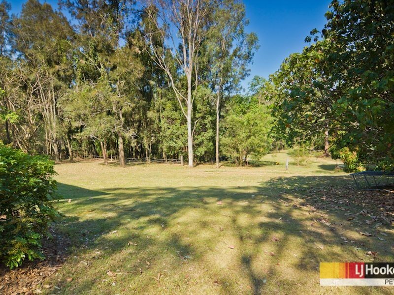 15 Vores Road, Whiteside QLD 4503