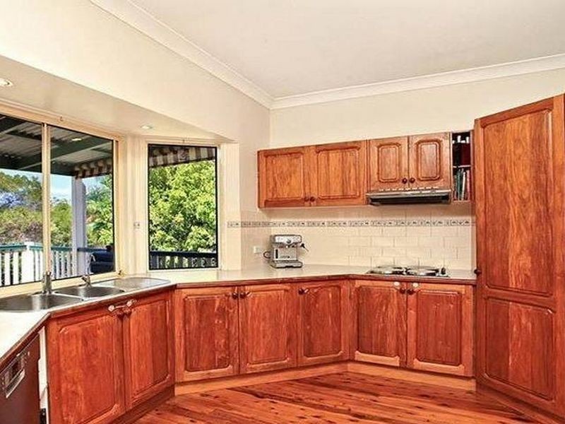 16 Carmody Court, Petrie QLD 4502