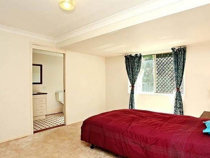 16 Carmody Court, Petrie QLD 4502