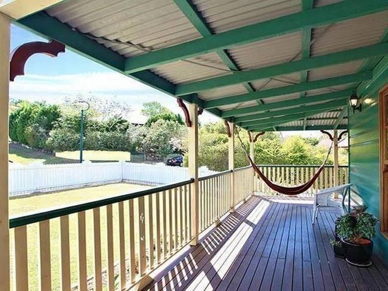 16 Carmody Court, Petrie QLD 4502