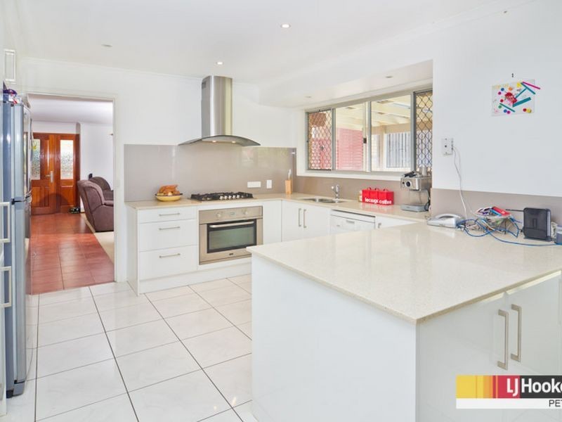 13 Eacham Street, Petrie QLD 4502