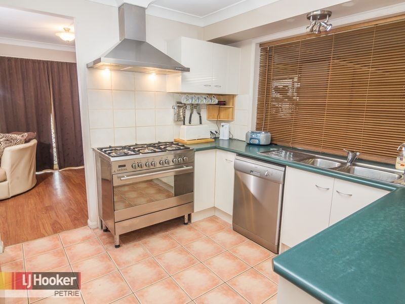 4 Wargon Court, Petrie QLD 4502