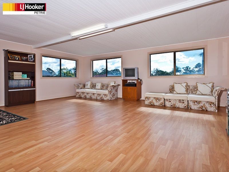 2 Pitchie Street, Strathpine QLD 4500