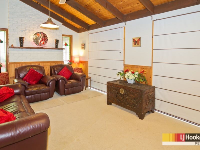 16 Voltaire Crescent, Petrie QLD 4502