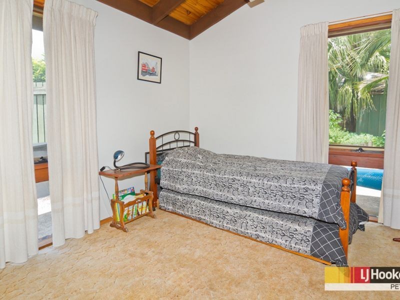 16 Voltaire Crescent, Petrie QLD 4502