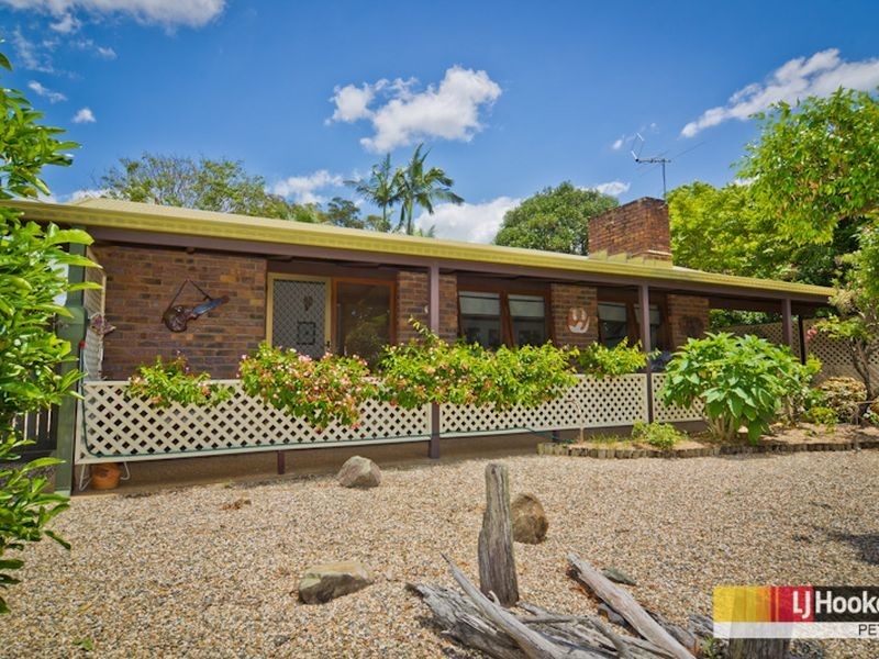 16 Voltaire Crescent, Petrie QLD 4502