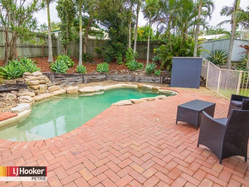 9 Fontenay Court, Petrie QLD 4502