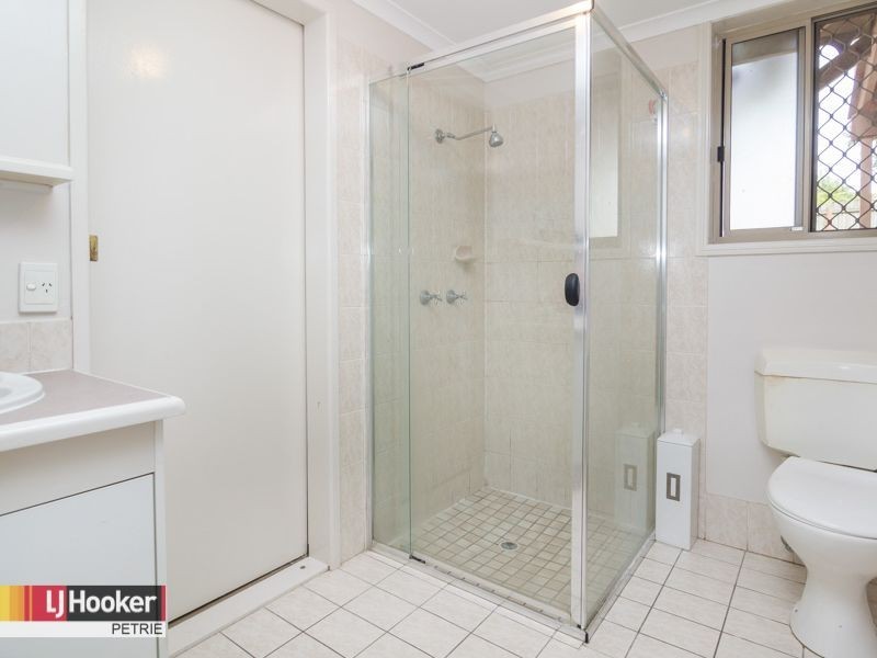 9 Fontenay Court, Petrie QLD 4502