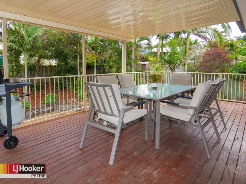 9 Fontenay Court, Petrie QLD 4502