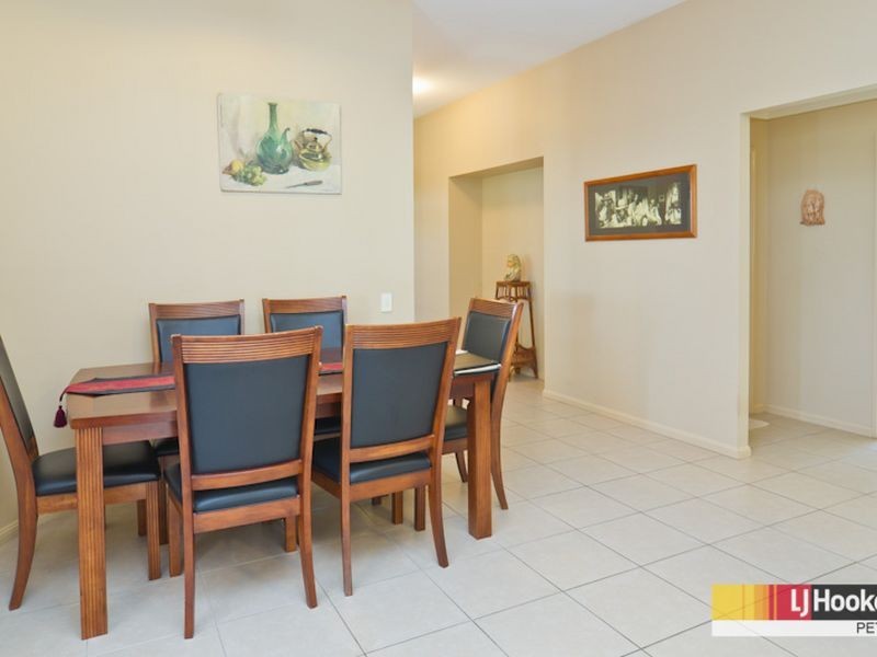 16 Ashford Circuit, Petrie QLD 4502