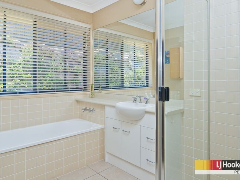 16 Ashford Circuit, Petrie QLD 4502