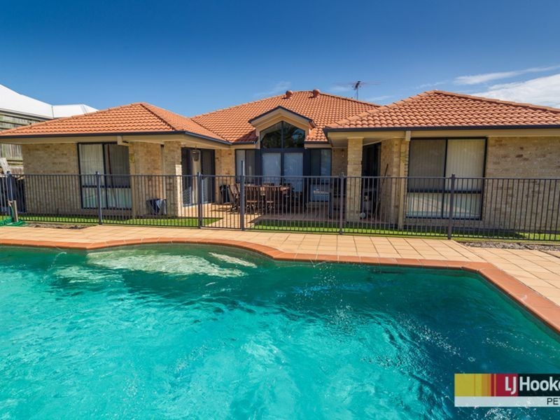 28 Ashford Circuit, Petrie QLD 4502