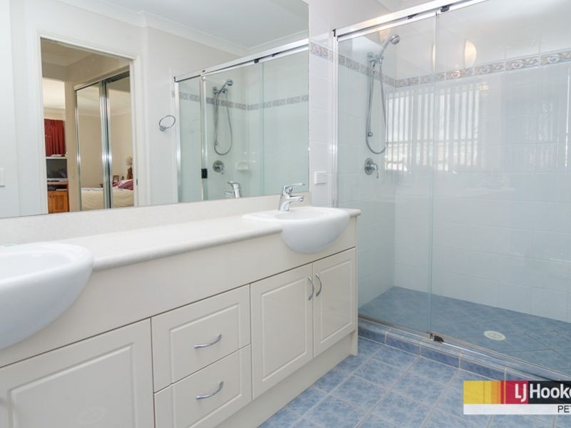 28 Ashford Circuit, Petrie QLD 4502