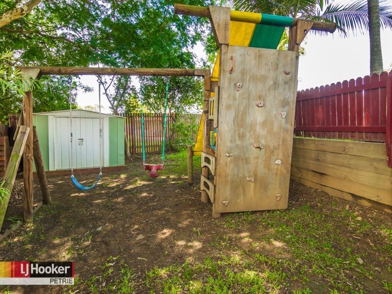 4 Loire Avenue, Petrie QLD 4502