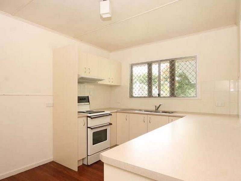 1 Houghton Street, Petrie QLD 4502