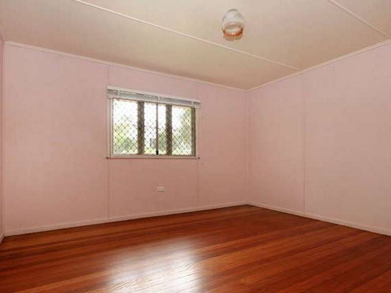 1 Houghton Street, Petrie QLD 4502