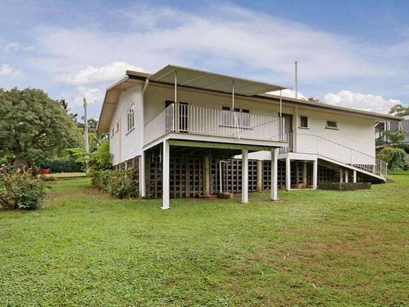 1 Houghton Street, Petrie QLD 4502