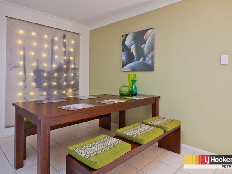 41 Hunter Circuit, Petrie QLD 4502