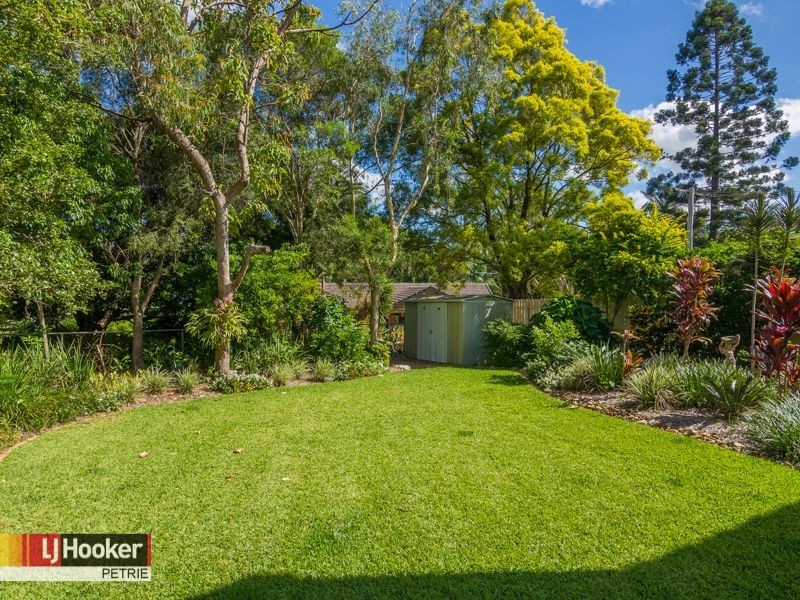 25 Pinelands Street, Lawnton QLD 4501