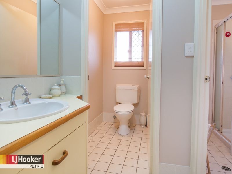 7 Fontenay Court, Petrie QLD 4502